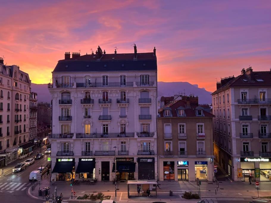 Appartement Entierement Renove Proche Gare Grenoble Bagian luar foto